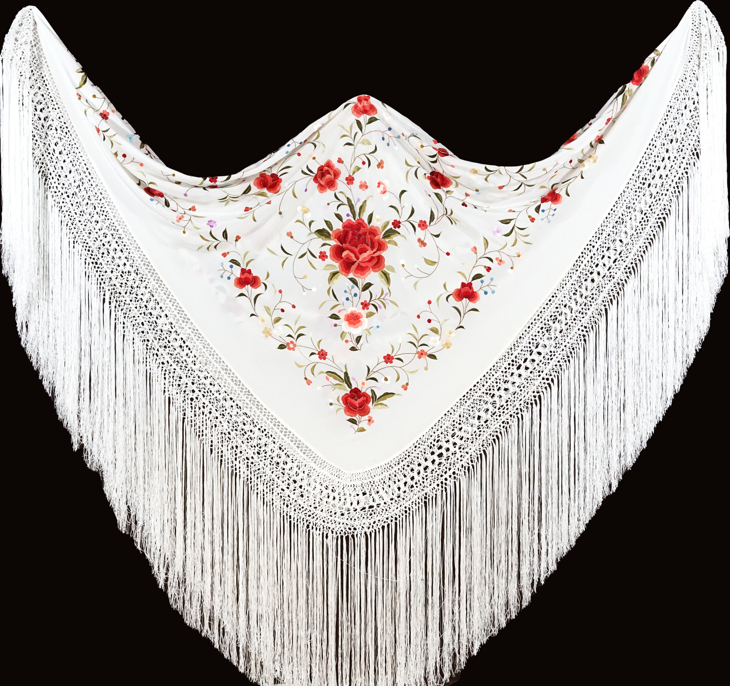 Mantón de seda natural bordado a mano. Diseño en blanco con bordado multicolor. Tamaño 135 × 135 cm. Ideal para ocasiones especiales con luz y frescura.